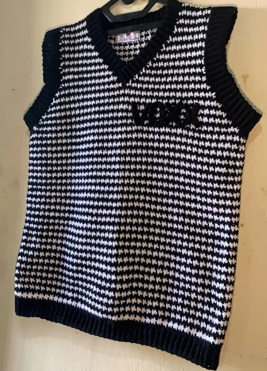 Crochet Houndstooth Vest