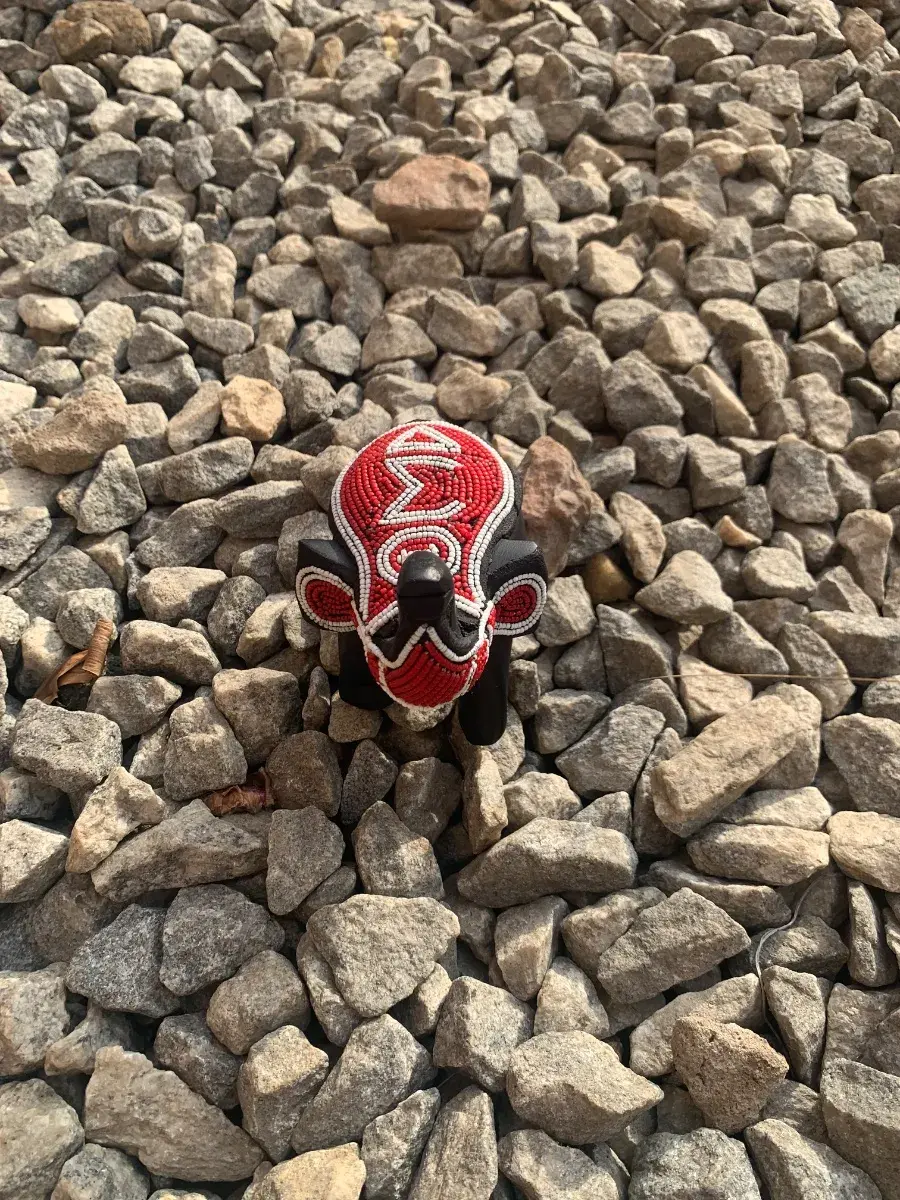 Mini Beaded Elephant - Delta Sigma Theta Ghana Desk Decor